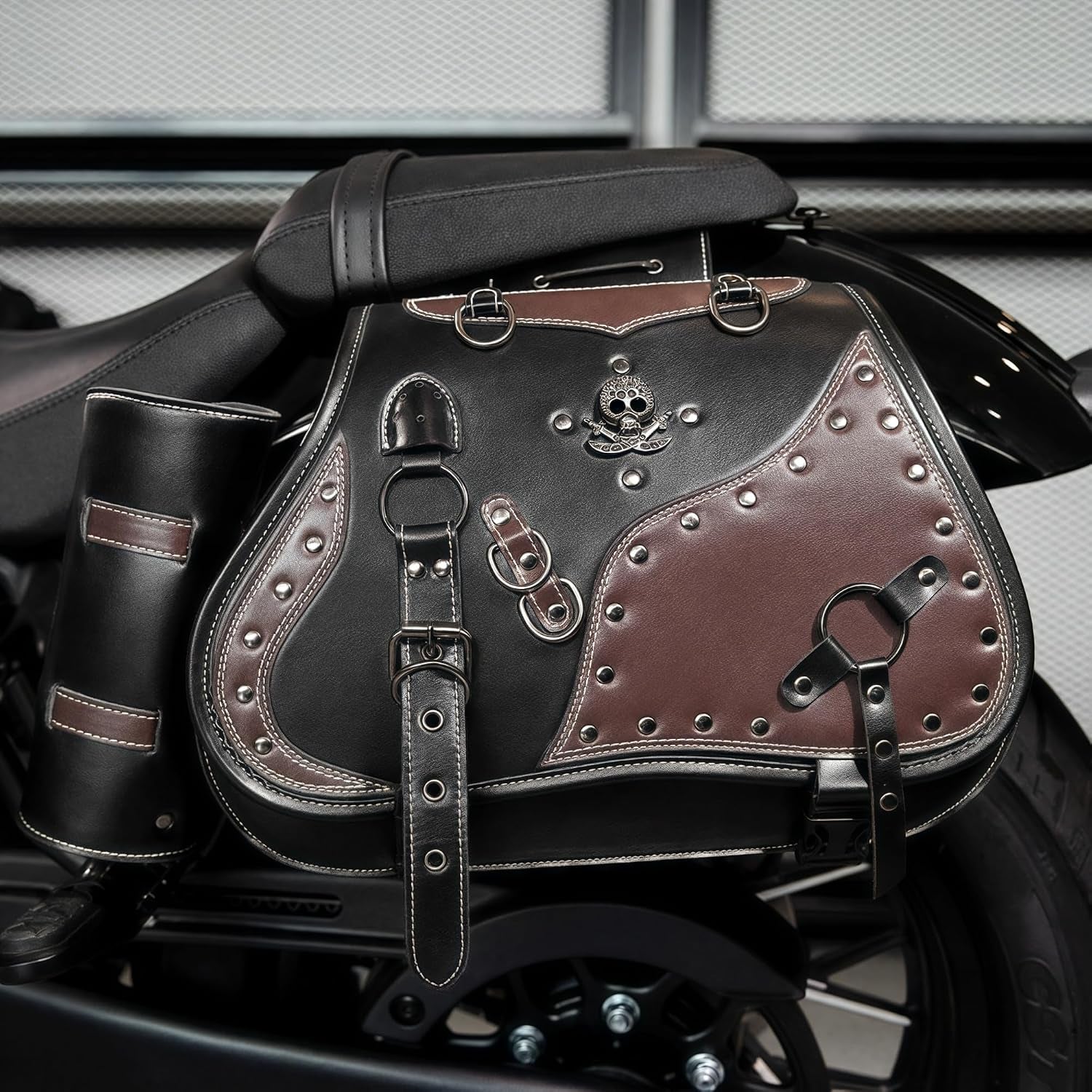 Motorcycle Saddlebags, 30L Leather Waterproof Side Saddle Bags with Cup Holder, Universal Powersports Saddlebags for Harley Davidson Sportster Dyna Softail Honda Shadow Rebel Yamaha Kawasaki Vulcan