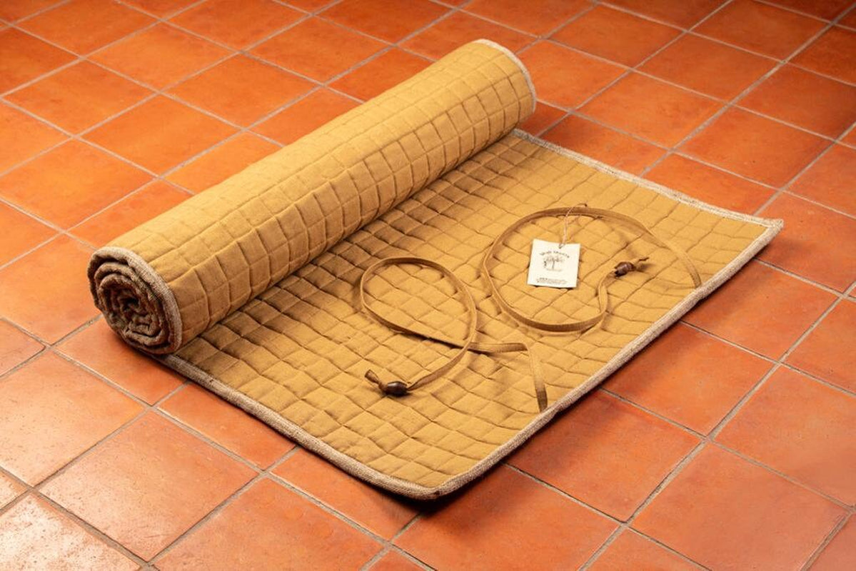 Wild Hemp Yoga Mat. 100% Handmade, Eco Friendly, Natural and Biodegradable. Naturally Rubber &amp; Latex Free