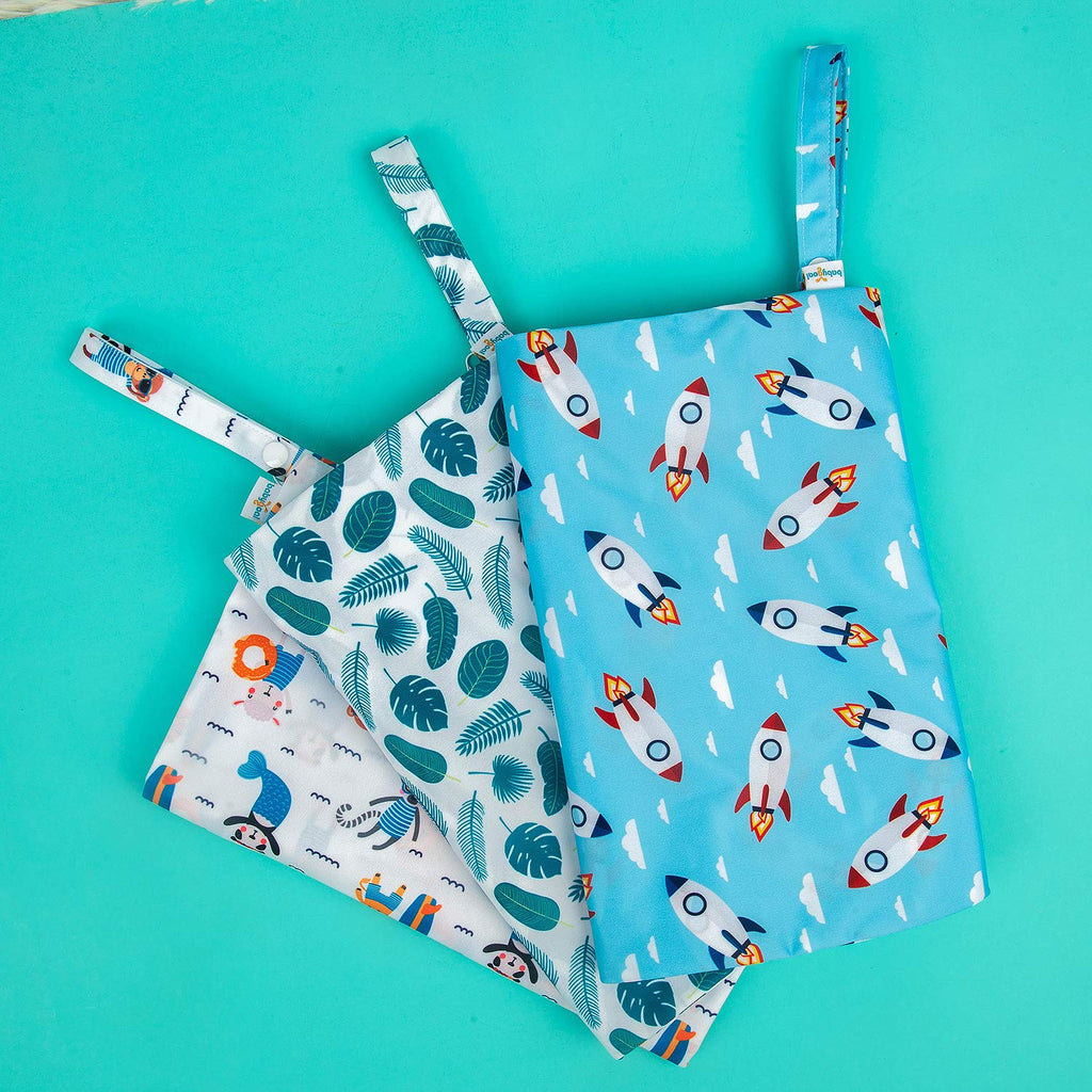 Wet Dry Bags for Baby Cloth Diapers, Washable Travel Bags, Beach, Pool, Gym Bag for Swimsuits & Wet Clothes with Two Zippered Pockets 3 Pack, 3LN12