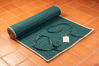Wild Hemp Yoga Mat. 100% Handmade, Eco Friendly, Natural and Biodegradable. Naturally Rubber &amp; Latex Free