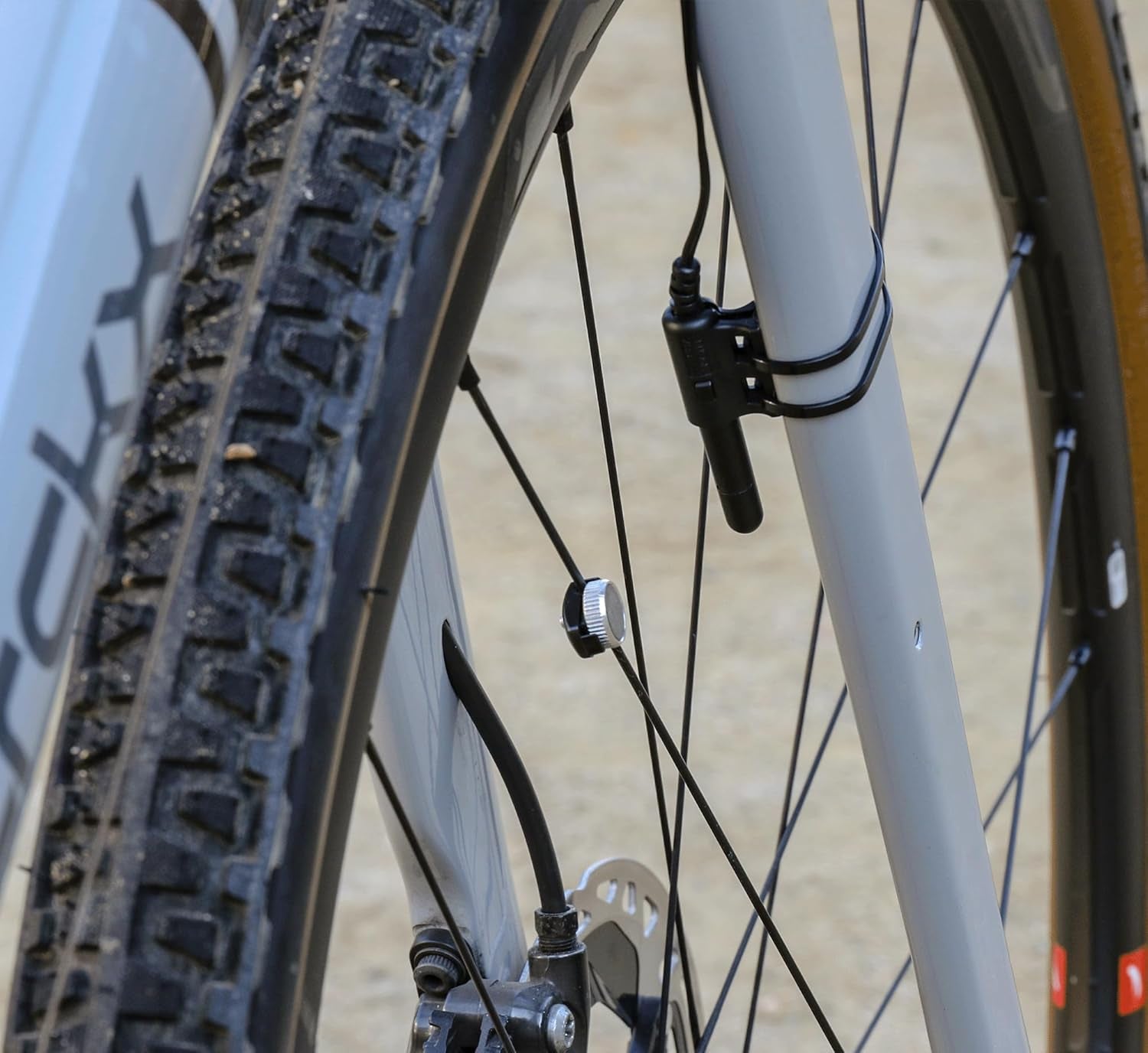 Wired Bike Computer | Entry-Level Speedometer and Odometer, Perfect for Beginner Cyclists, Auto Start/Stop, Easy Setup for Road, MTB, Gravel Bikes